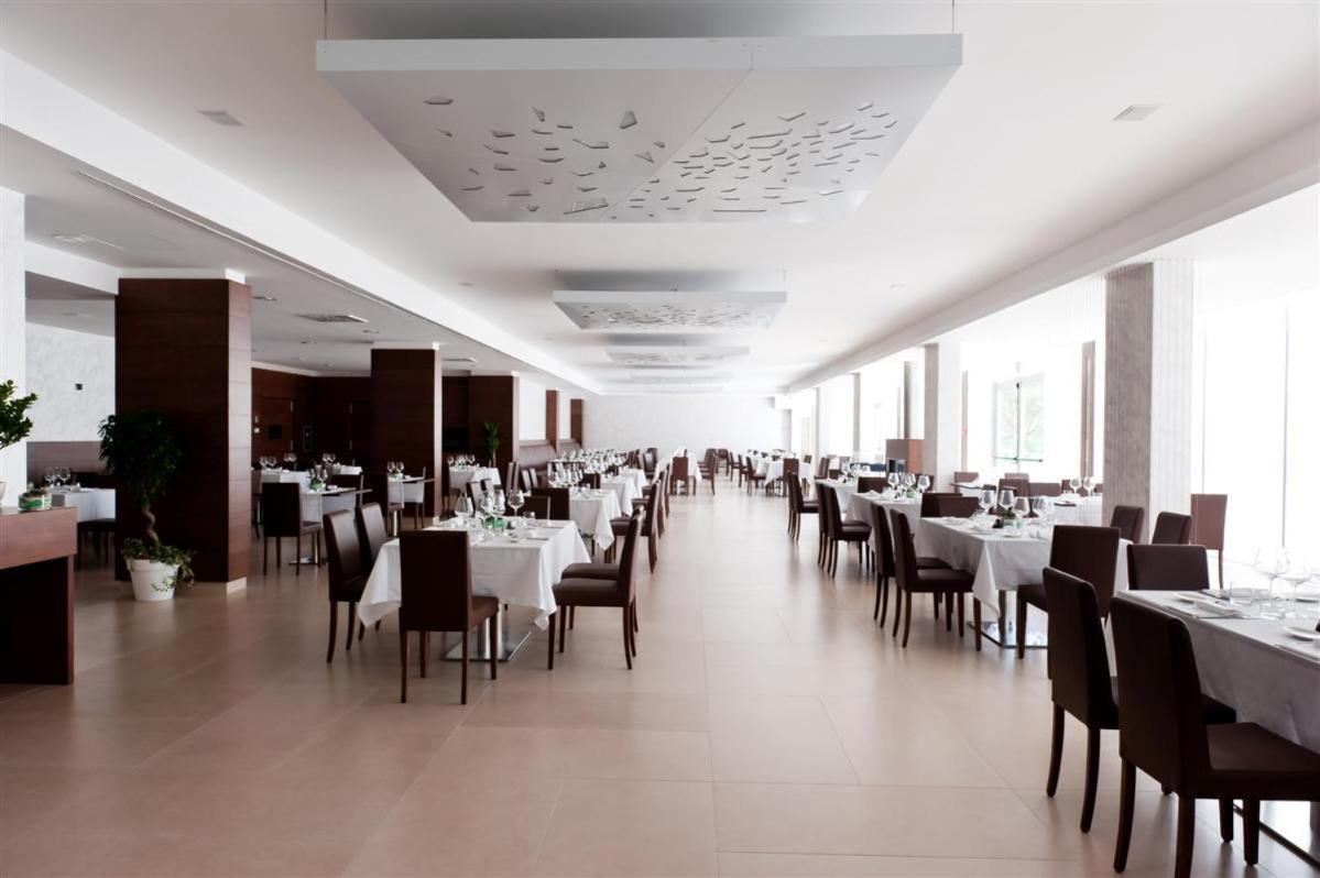 Vea Resort Hotel Меркато Сан Северино Екстериор снимка