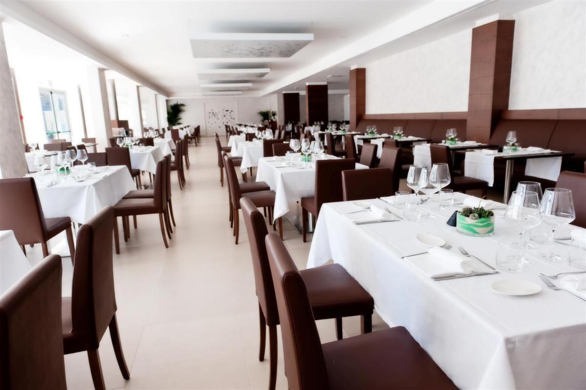 Vea Resort Hotel Меркато Сан Северино Екстериор снимка