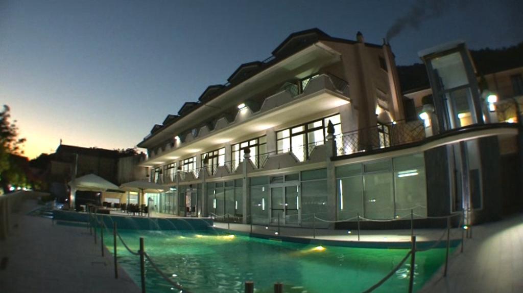Vea Resort Hotel Меркато Сан Северино Екстериор снимка