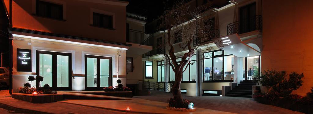 Vea Resort Hotel Меркато Сан Северино Екстериор снимка