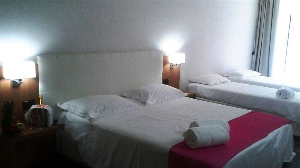Vea Resort Hotel Меркато Сан Северино Екстериор снимка