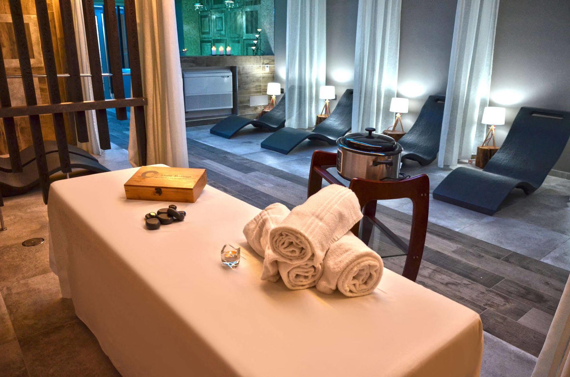 Vea Resort Hotel Меркато Сан Северино Екстериор снимка